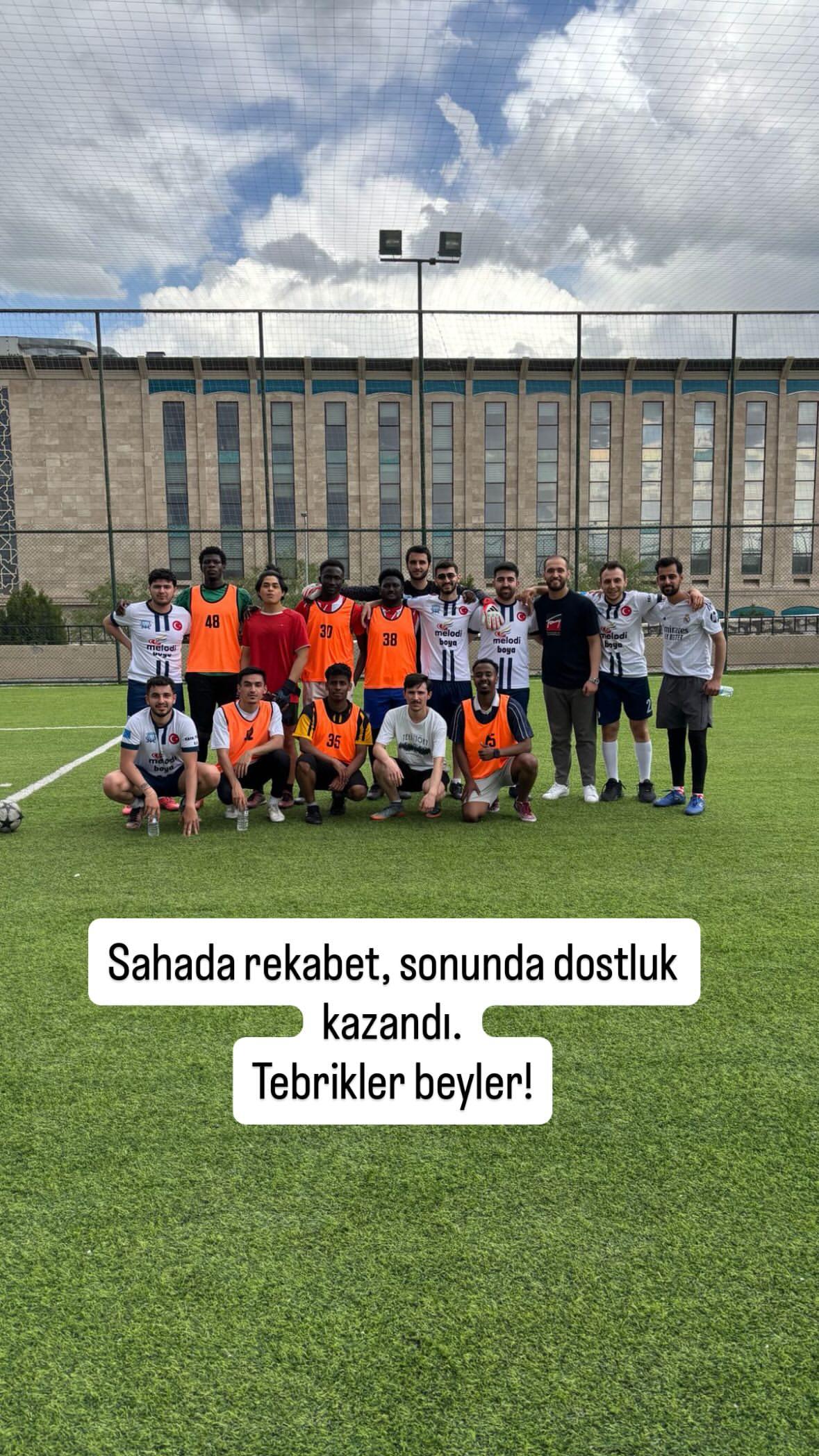 Dostluk Maçı Grup Fotoğrafı